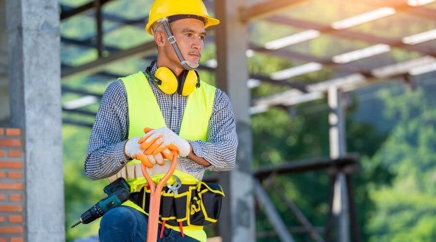 Professional gutter cleaning in Elmer, OK